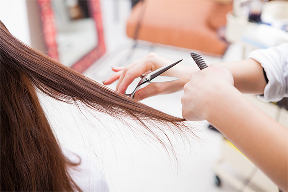 写真：ヘアカットのイメージ